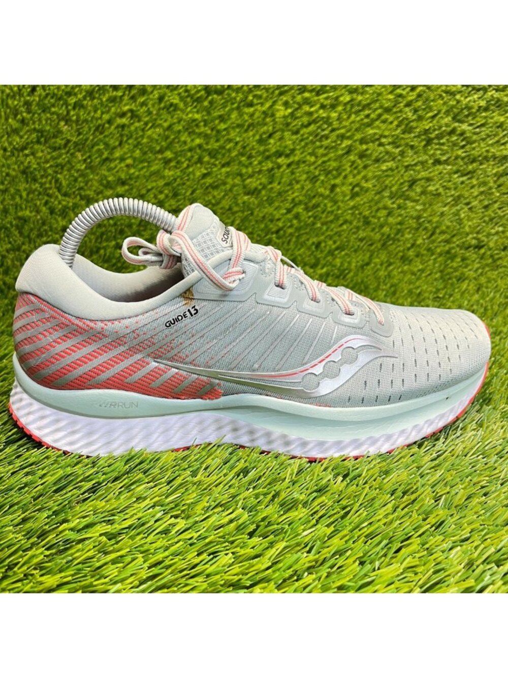 Saucony Guide 13 Womens Size 10 Green White Athletic Running Shoes Sneakers